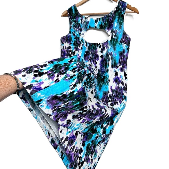 GUESS Women's Shift Peekaboo Neckline Turquoise Multicolor Paint Splatter Dress - Picture 5 of 16